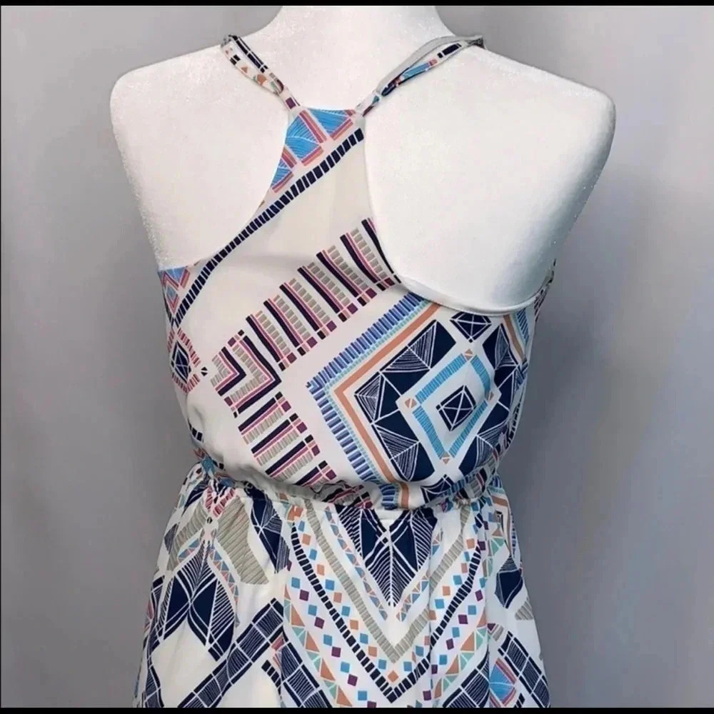 Everly Geometric Print Mini Dress Size Small - Picture 4 of 5